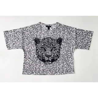Áo croptop da beo in hình con Beo