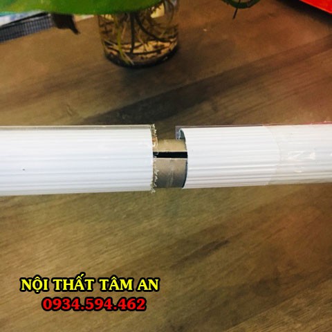 Cút nối thanh treo rèm vải vô cùng tiện lợi và dễ sử dụng - Rèm Cửa Tâm An | BigBuy360 - bigbuy360.vn
