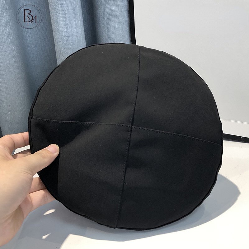 Mũ beret BANMA cotton màu trơn phối dây khóa 2022