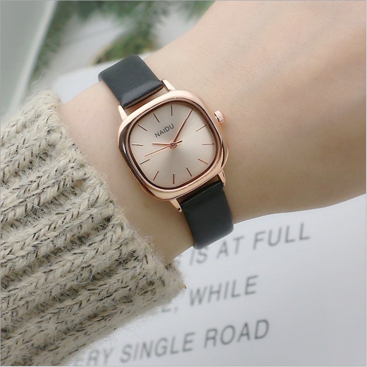 Đồng Hồ Quartz Nữ Mặt Oval Dây Da Cao Cấp