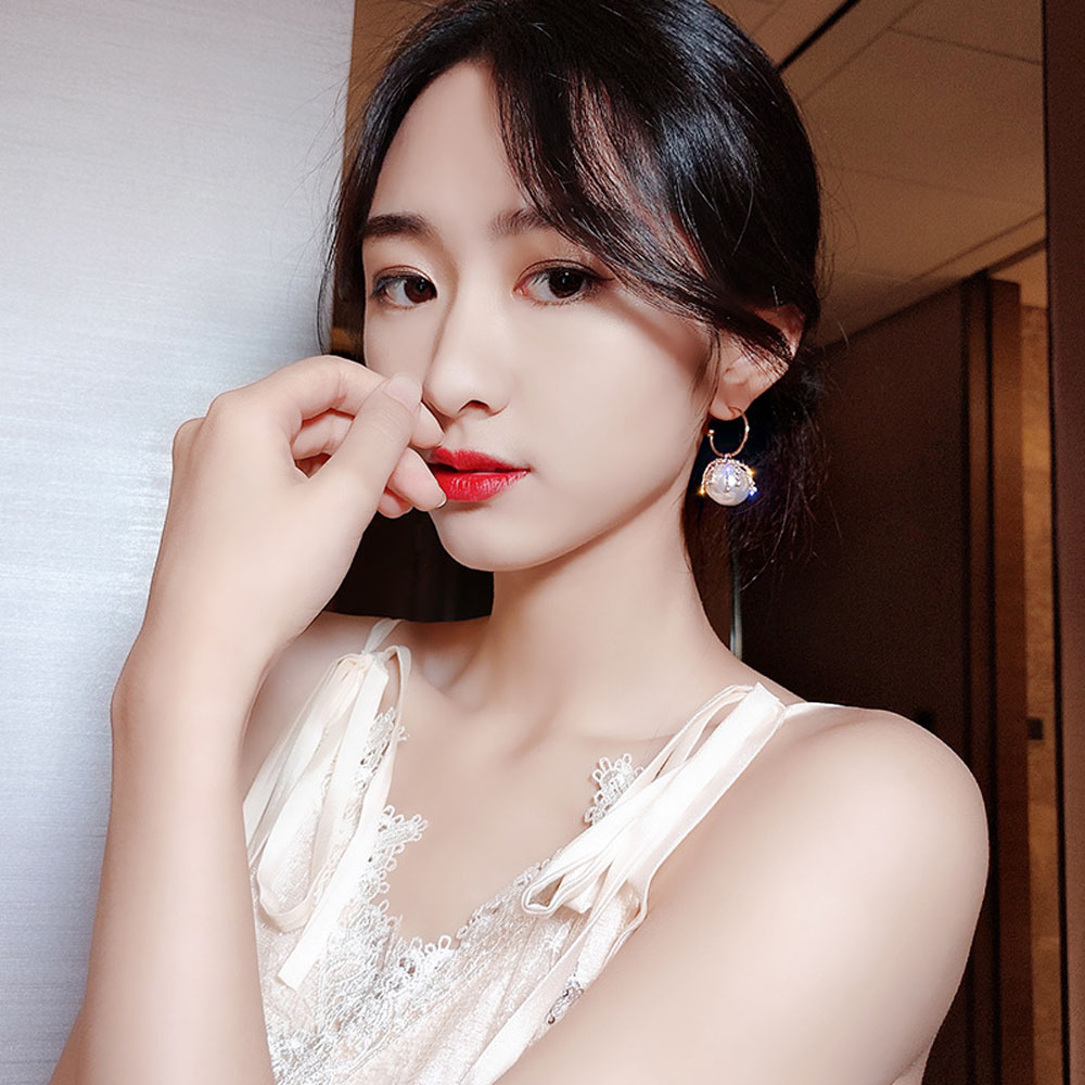 Khuyên Tai Nữ Trang Dáng Dài Tạo Hình Độc Đáo