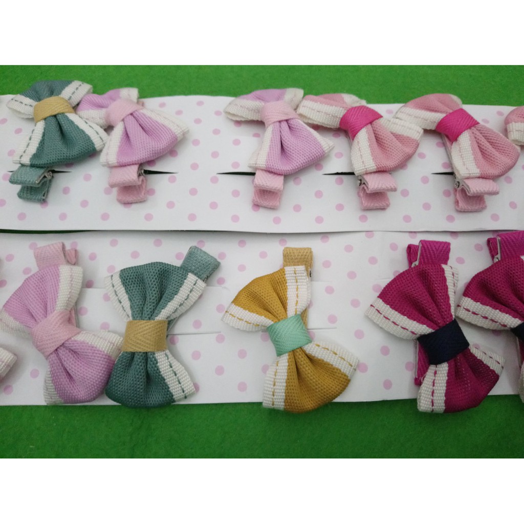 combo 10 kẹp tóc thời trang đủ màu. mẫu rất đẹp nha các bạn. hàng luôn có sẵn. kẹp tóc mẫu mới . kẹp tóc nữ . giá 60k/10