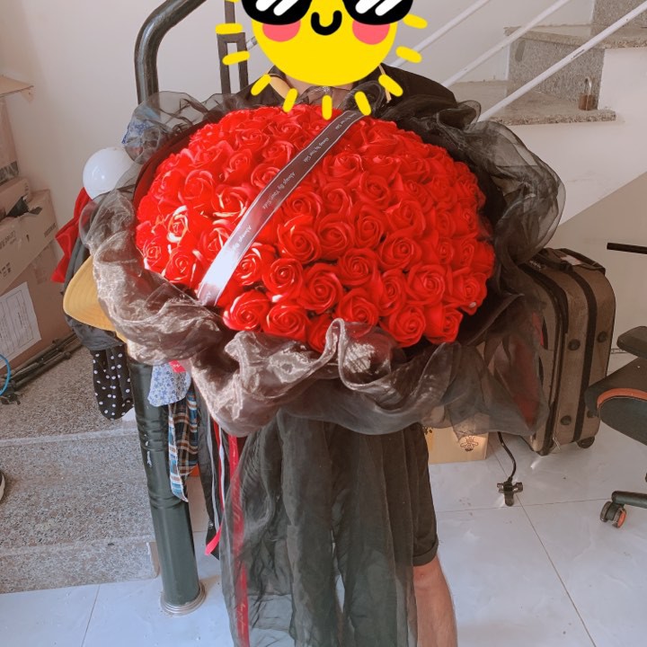 100 bông hoa sáp tặng thiệp ,gương màu ib