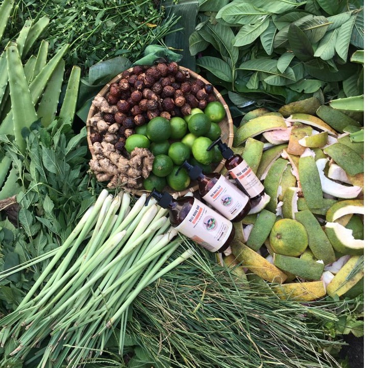 Dầu Gội Sạch Gàu Handmade🌺 9 Loại Thảo Mộc 🌹Quà Tặng 45K- Hỗ Trợ Sạch Gàu, Phục Hồi, Kích Thích Mọc Tóc, Ngăn Nấm Da Đầu | BigBuy360 - bigbuy360.vn