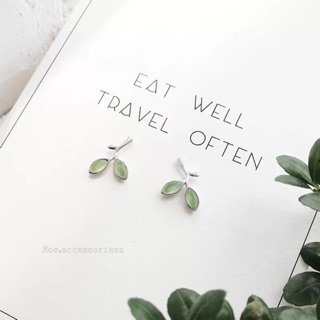 Leaf earring