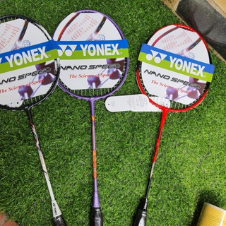 Vợt cầu lông yoonex , tặng 1 quả cầu ba sao