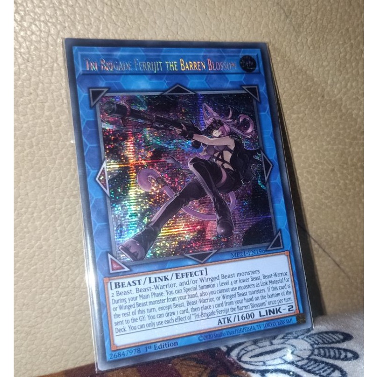 [KN_yugioh shop] thẻ bài: Tri-Brigade Ferrijit the Barren Blossom - MP21-EN196 - Prismatic Secret Rare