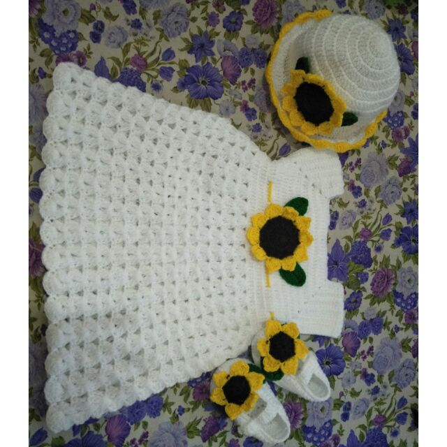 Set đầm len cho be gái