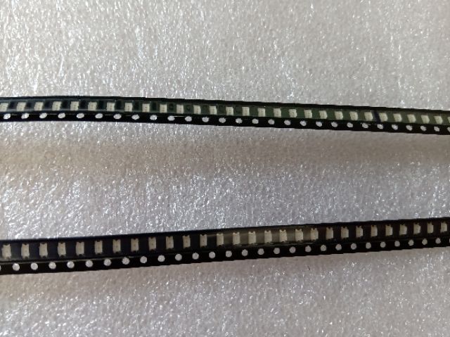 LED dán SMD 1206 các màu ( dây 10 con)