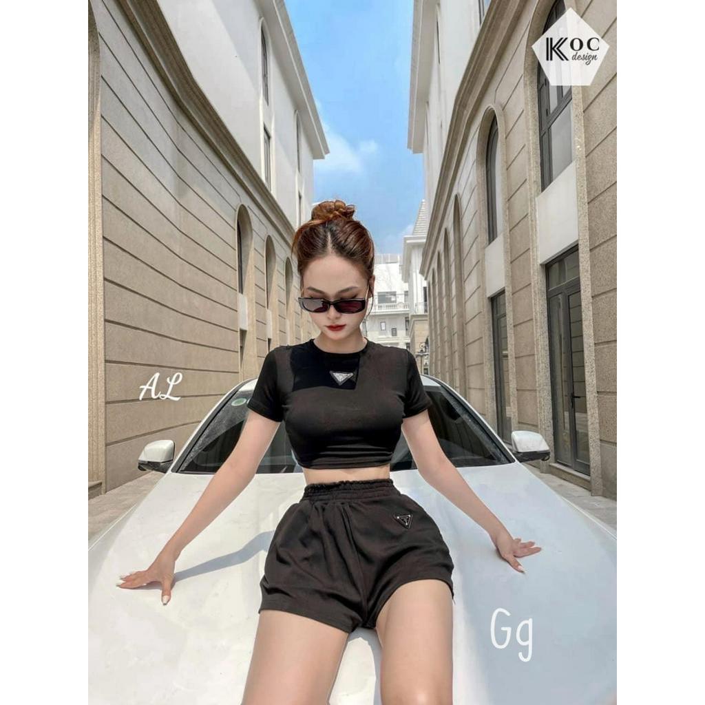 Set bộ nữ 2 món áo thun tay ngắn mix quần đùi đính logo chất thun gân dáng ngắn xinh hot