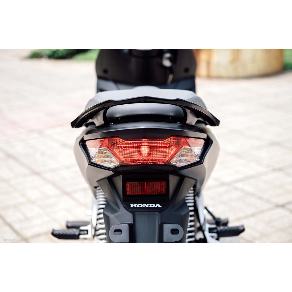 Nắp đuôi sau dưới future 125 fu led đời 2018 đến 2022 80105K73V40