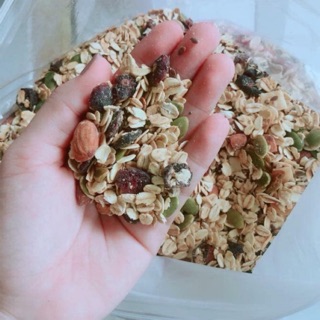 Granola Ngũ cốc ăn kiêng, giảm mỡ dành cho chế độ ăn eat clean - Bịch 500g