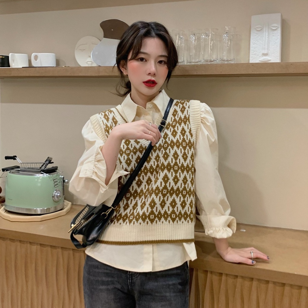 Áo gile vintage thổ cẩm theo phong cách Hàn Quốc