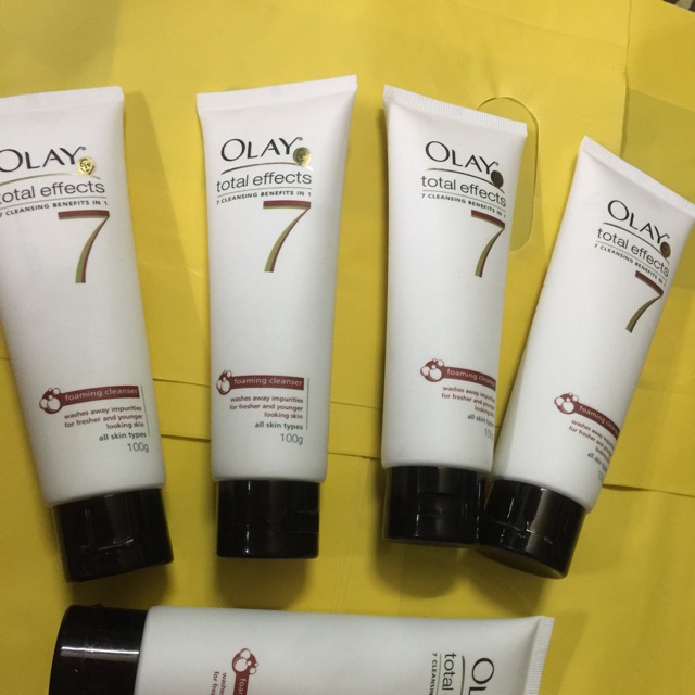 Sale 38% Sữa rửa mặt sáng da Olay Total effects
