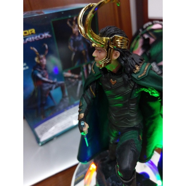 Mô hình Tượng tĩnh Loki tỉ lệ 1/10 cao 25cm - Avenger