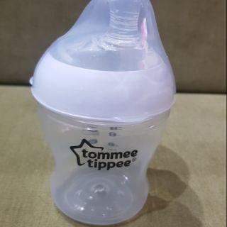 Bình sữa núm lệch Tommee Tippee 150ml