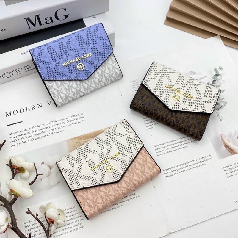 VÍ MICHAEL KORS NGẮN NẮP NHỌN