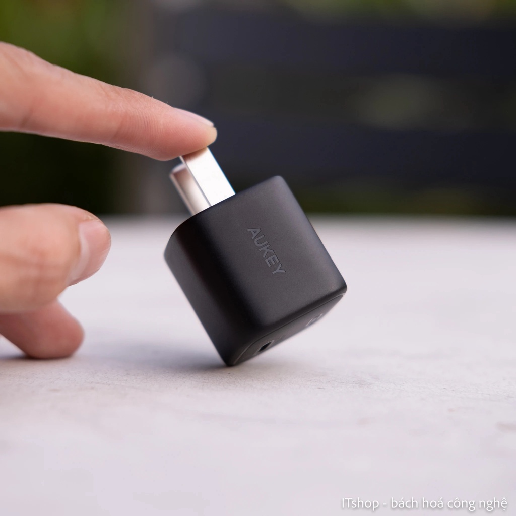 Củ sạc nhanh 20W Aukey PA-B1