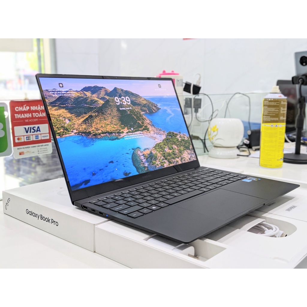 Laptop Samsung Galaxy Book Pro 15.6'' Core i7 Gen 11 -1165G7 Ram 16GB SSD 1TB Fullbox . SIÊU MỎNG - NHẸ Tại Playmobile