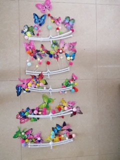 Treo nôi bươm bướm