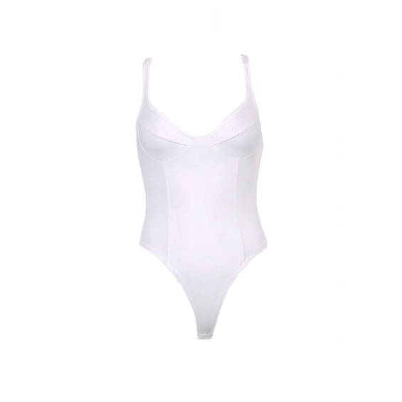 Áo bodysuit hai dây cúp ngực thun co giãn tôn dáng OUTISCLOSET | BigBuy360 - bigbuy360.vn