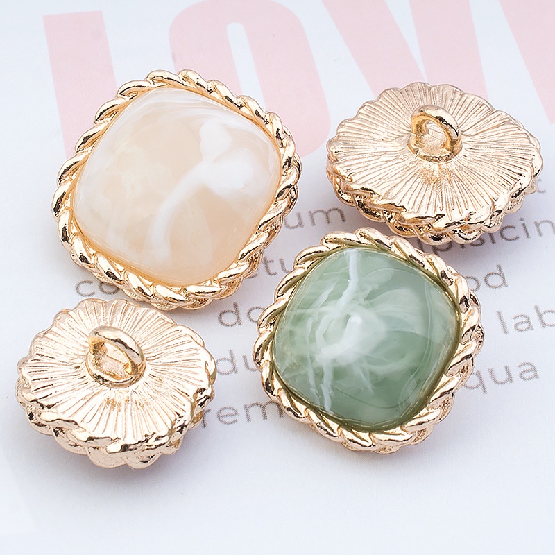 10 Nút áo kim loại hình vuông phong cách vintage cho nữ