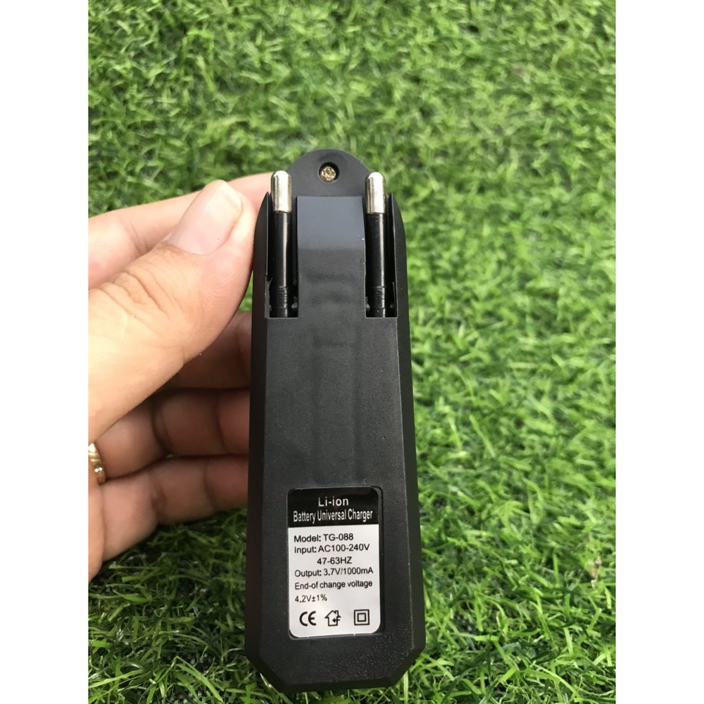 SẠC PIN LION 18650 GIÁ RẺ