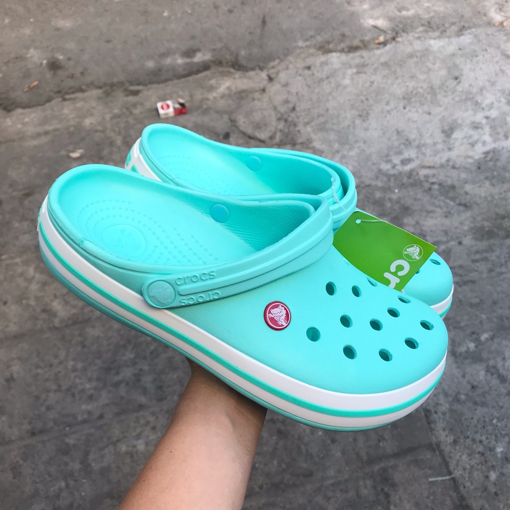 Dép Sục Cá Sấu Nam Nữ Thời Trang Tặng 6 Jibbizt + Hộp | BigBuy360 - bigbuy360.vn