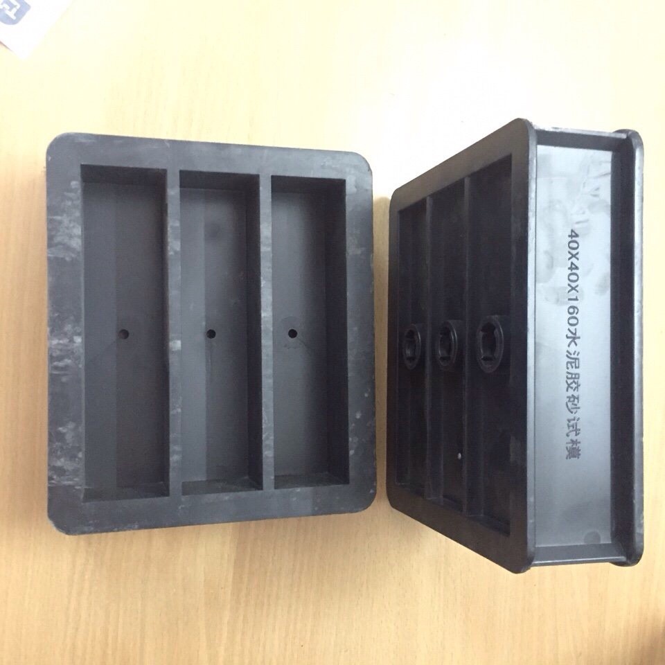 - Khuôn đúc mẫu vữa xi măng - Kích thước 40x40x160  - Chất liệu nhựa cao cấp - Siêu Bền