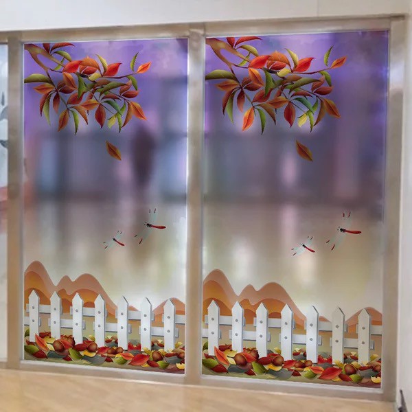Decal trang trí kính cao cấp mẫu hàng rào trắng và lá mùa thu rơi (60cm x 116cm)
