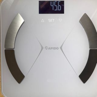 CÂN SỨC KHỎE RAPIDO-PERROLI RSB01