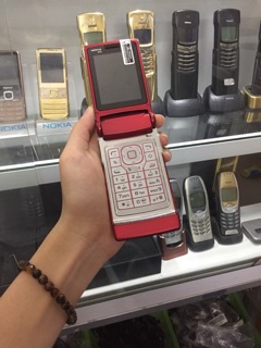 Nokia N76