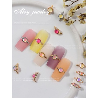 Sản phẩm charm gắn móng tay hình nhẫn
