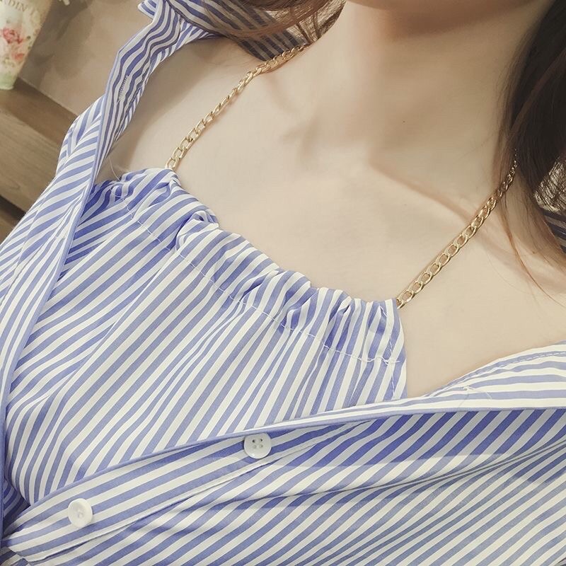 Váy yếm sơ mi kẻ dáng dài cực kì phong cách và lạ