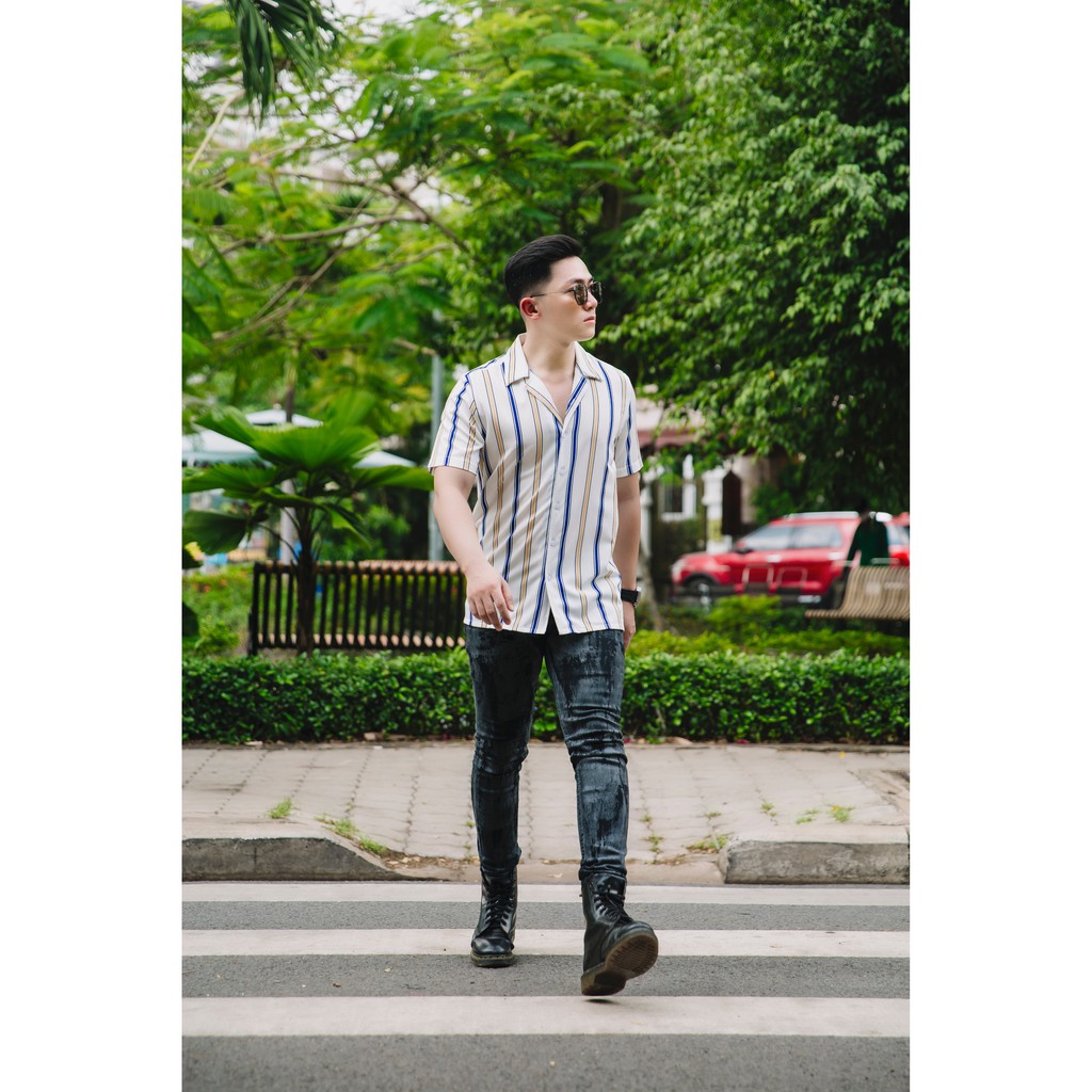 Áo sơ mi nam ngắn tay vải lụa thiết kế hoạ tiết sọc dọc đơn giản- ZUMAN - ASM76 | BigBuy360 - bigbuy360.vn