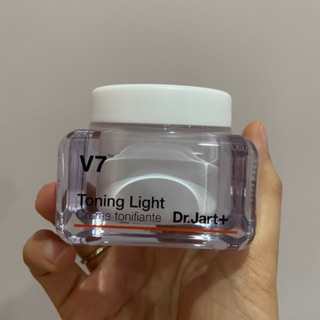 Kem dưỡng V7 Toning Light mẫu mới 50ml