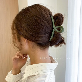 Kẹp tóc hình cá mập cỡ lớn 11cm thiết kế đơn giản