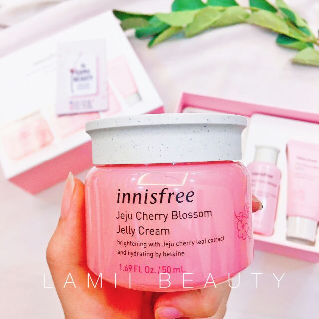 Set dưỡng trắng da Innisfree JEJU CHERRY BLOSSOM CREAM DUO SET