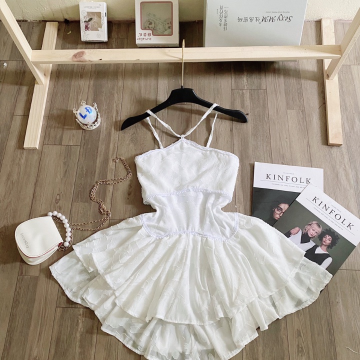 Váy cổ yếm trễ vai-Váy xếp ly bồng xòe khóa kéo sau với viền ren lượng cực xinh tại sam_sam_shop_1011