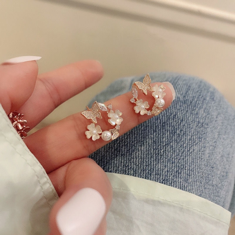 Bông Tai Hình Bướm Đính Ngọc Trai Đơn Giản Cao Cấp