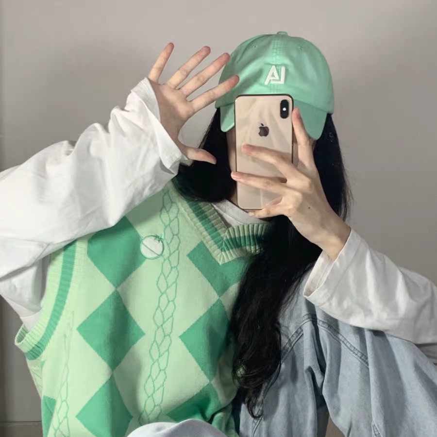 Áo sweater sát nách form rộng trẻ trung cho nam