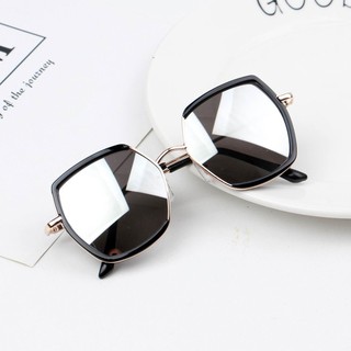 Mắt kính mát cho bé trai và bé gái sành điệu từ 2 - 8 tuổi MINTSCLOSET Mint's Closet - p180
