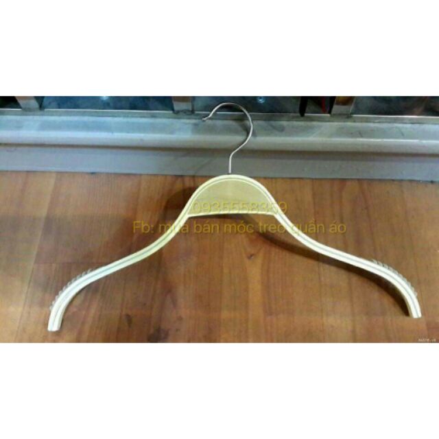 Móc gỗ treo quần áo trẻ em