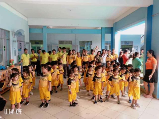 THỜI TRANG THỂ THAO TRẺ EM KEEP&FLY