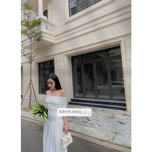 Đầm Trễ Vai Ôm Body Ngắn Tay Nhún Xoè Tiểu Thư