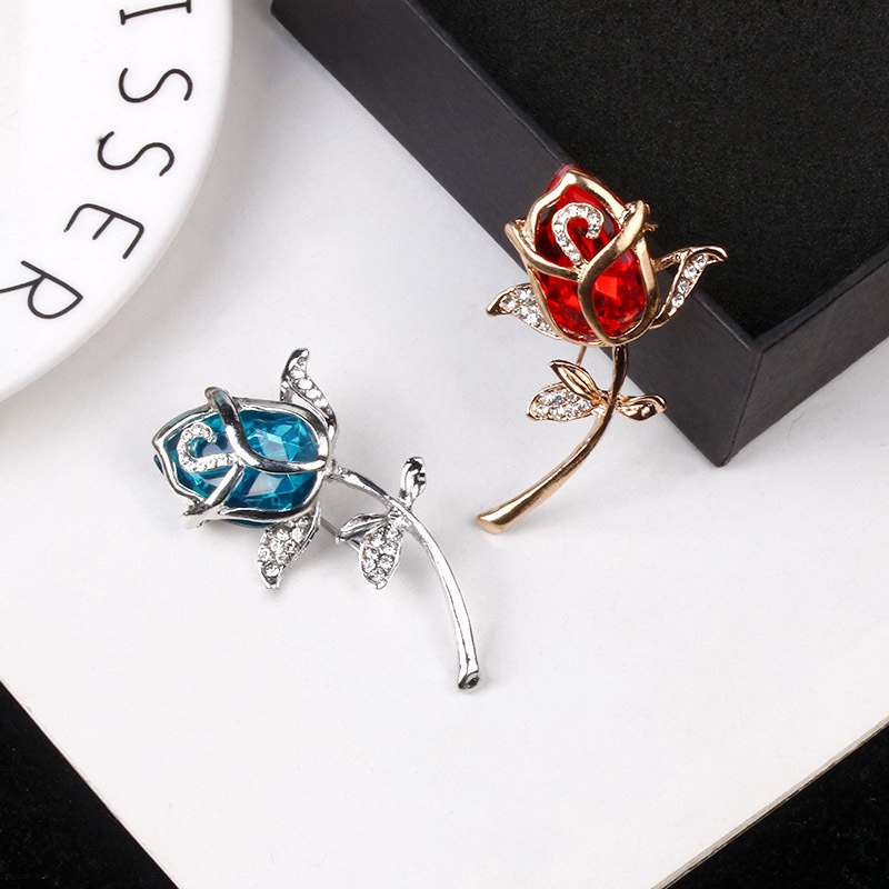 Trâm cài áo hình hoa hồng kiểu dáng sang trọng thanh lịch