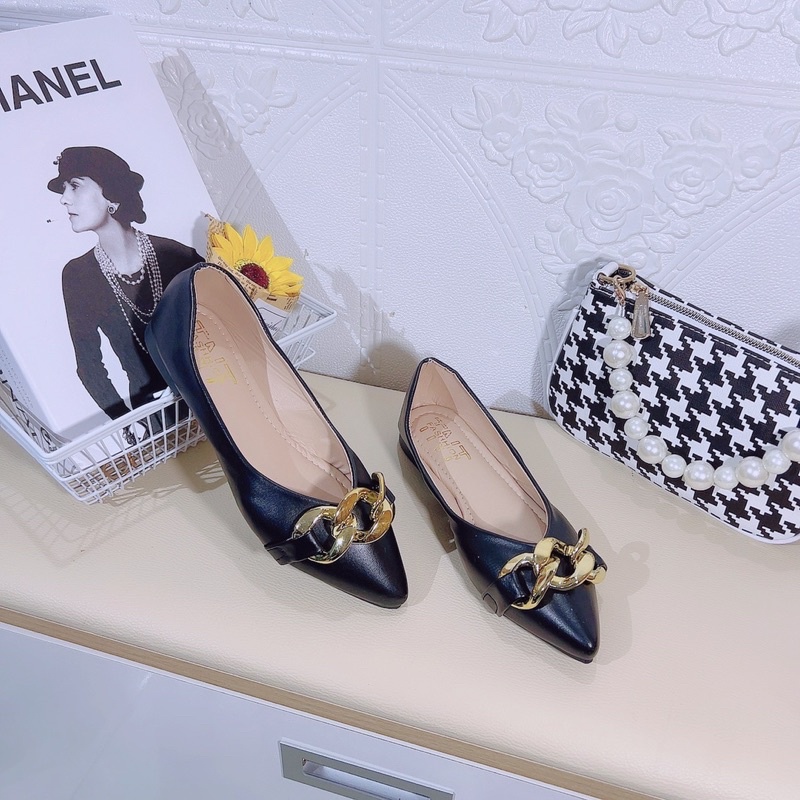 Giày búp bê mũi nhọn xích to hot hit