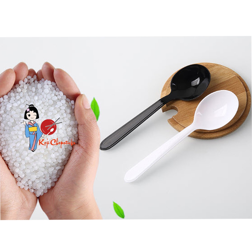 1 Thùng Muỗng Nhựa Đen Dùng Một Lần Koji