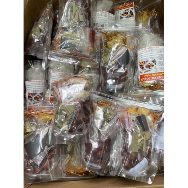 Set Chè Dưỡng Nhan Tuyết Yến 12 vị 300g nấu được 8-10 chai 330ml, giải nhiệt, thanh mát