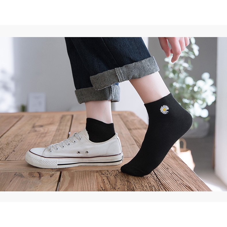 Vớ Cotton Họa Tiết Hoa Xinh Xắn Cho Nữ